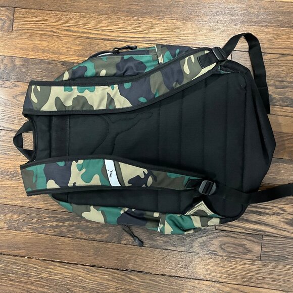 PUMA Outlander 21.2L for 17" Laptop / MacBook Pro Camo Backpack PSC1004 - Picture 13 of 16